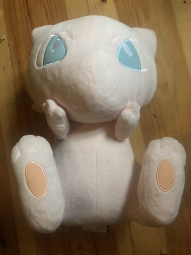 Pokemon mew official plush - pokemon,