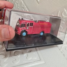 Oxford CH030, Bedford TK Carmichael Fire Engine, Chipperfields Circus - 1:76