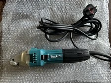 Makita JS1601 Straight Shear Sheet Metal Nibbler 240V 1.6mm Mild Steel 380W