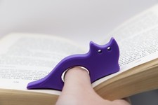 Cat Thumb Bookmark Practical