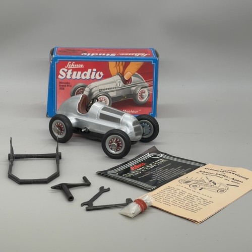 Schuco studio 1050 mercedes - studio,