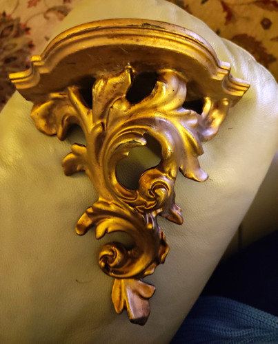 Ornate vintage gold resin - ornate,