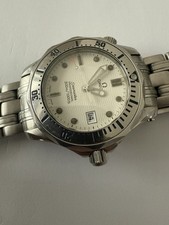 Omega Seamaster 300M 38mm Quartz – OEM White Dial + Original Blue Parts