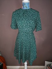 Green daisy floral tea dress - tea,