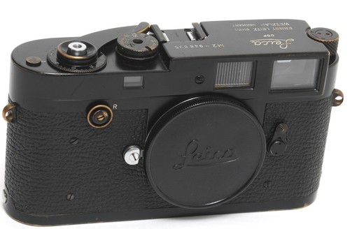 Leica black paint button - leica,