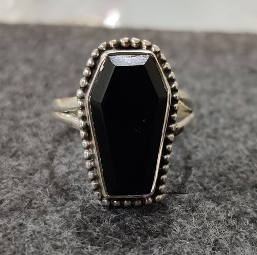 Black onyx gemstone coffin - black,