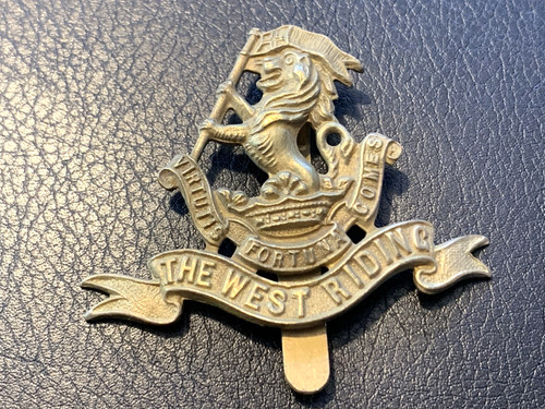 West riding regiment cap - regiment, badge