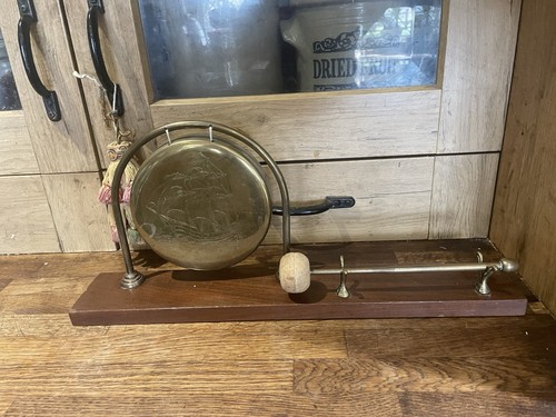 Antique small gong wood - small, on
