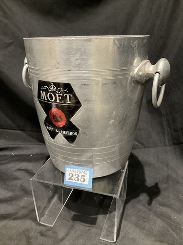 Tatty moet chandon champagne - moet,