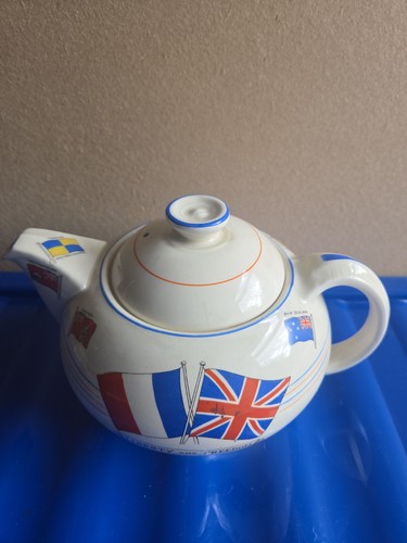 Wwii crown ducal - crown, against