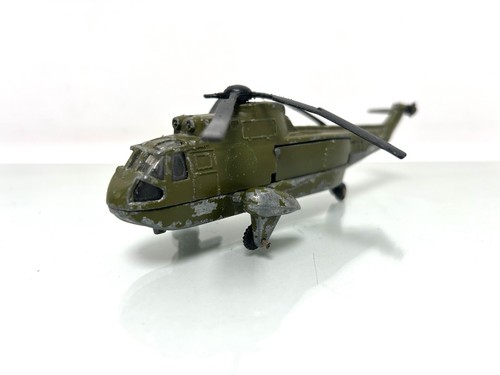 Dinky toys sea - king, army