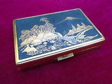 Musical japanise gold inlay