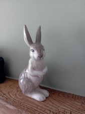 RABBIT HARE CERAMIC FIGURINE COLLECTABLE SUPER  CUTE FACE AND POSE VINTAGE NEW
