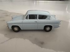 Vanguards Ford Anglia Car