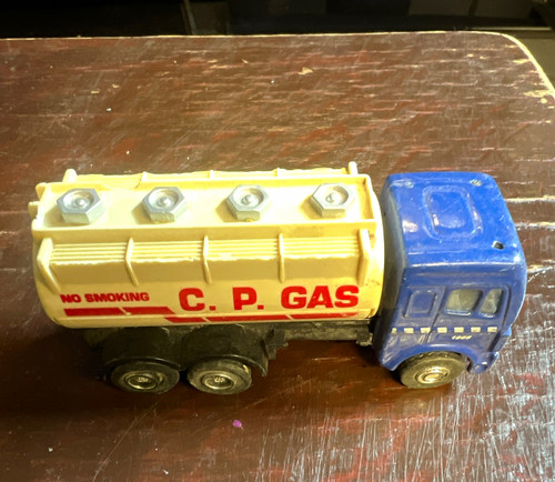 Gas ford tanker truck - c.p.,