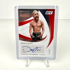 Panini Immaculate UFC 2021 - Deiveson Figueiredo Modern Marks Autograph 36/99 