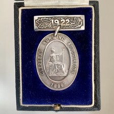 Overseas Nursing Association Sterling Silver medal J.R Gaunt Box 1922 Antique