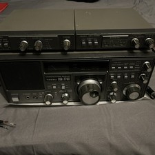 Yaesu FRG-7700 Communications