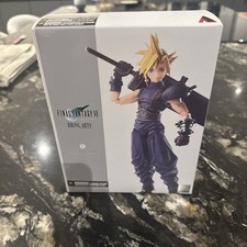 FINAL FANTASY VII BRING ARTS