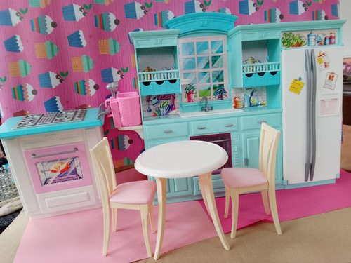 Barbie kitchen house set - kitchen, 2000s