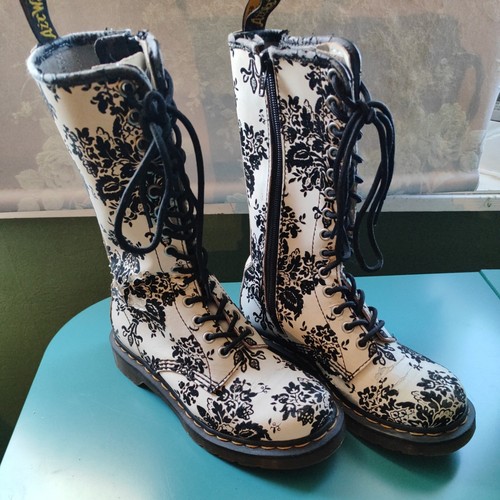 Martens damask white - dr, w