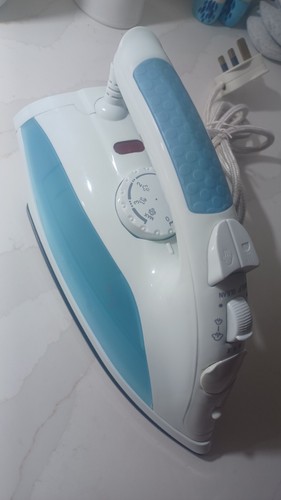 Electric iron steam spray 1400 - iron,
