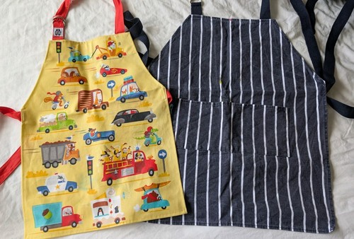 Pair childrens aprons - childrens,