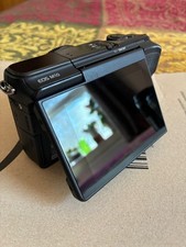 Canon EOS M10 Mirrorless