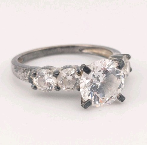 Vintage diamonique ring - vintage,