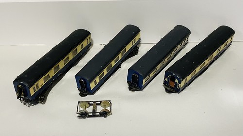Job lot x - -, 4