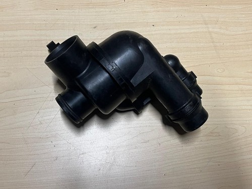 Housing thermostat pem100860 - housing,