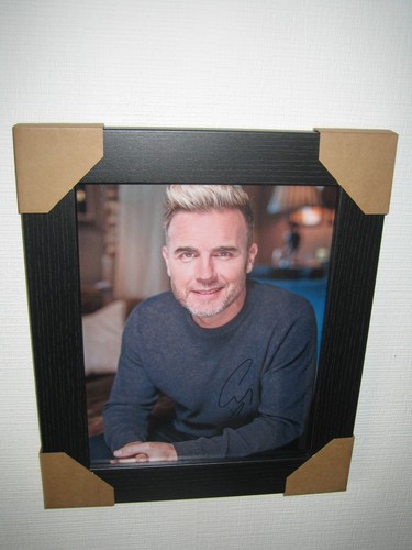 Gary barlow signed photo - gary,