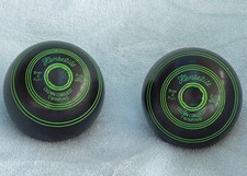 Crown Green Bowls, Henselite 2-06 High Density, Bias 2 Full, Good Condition.