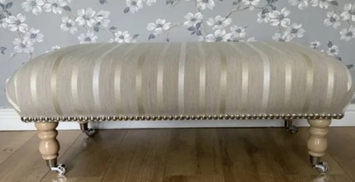 New footstool laura - new,