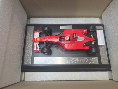 Hot wheels ferrari f2001 - wheels, 1/18