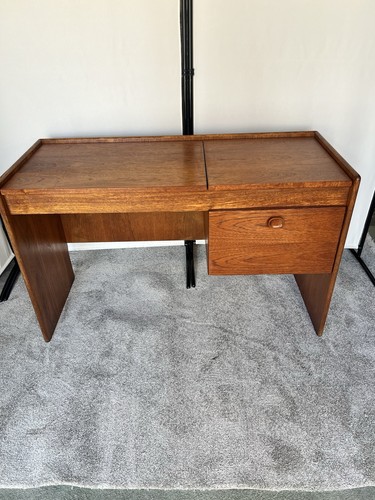 Vintage meredew teak - meredew,