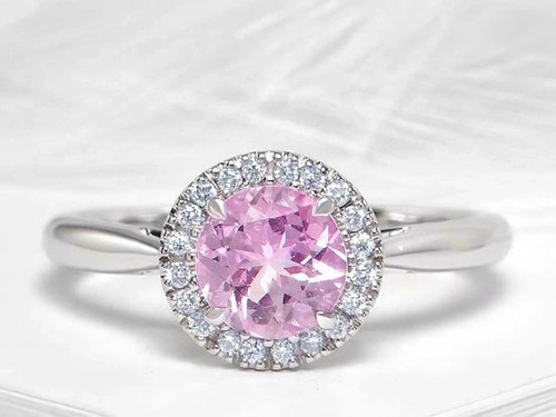 Round cut natural pink - ct,