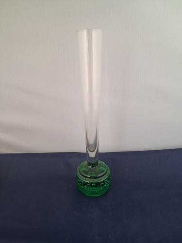 Vintage dark green glass bud - dark,