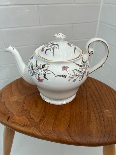 Vintage royal standard fancy - royal,