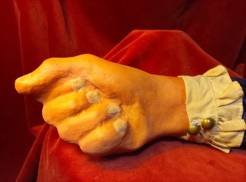 Papier mache fist - papier, merry