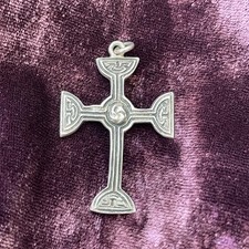 Sterling Silver Celtic Cross Pendant • 4cm • 3.78g • Irish/Scottish Heritage Kno