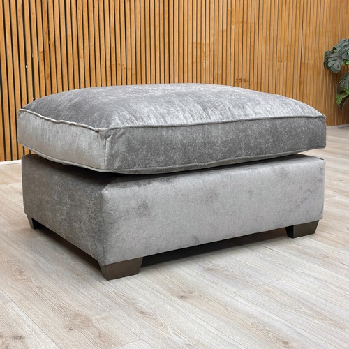 Rosie rectangle stool foot - ‘rosie',