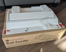 Silhouette Roll Feeder
