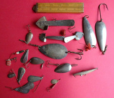 A SELECTION OF VINTAGE FISHING LURES, INC EARLY EXAMPLE CANADIAN SPOON