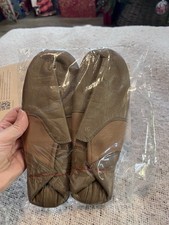 Jazz Shoes (tan) Size 3 1/2)