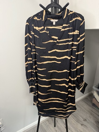 Black beige animal print - animal,