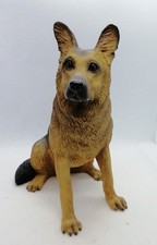 Leonardo Collection Sitting German Shepherd Dog
