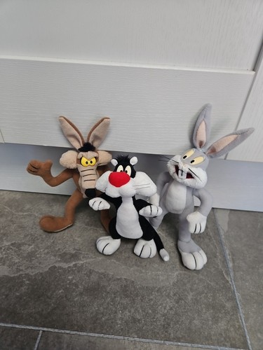 Looney tunes plush - looney,