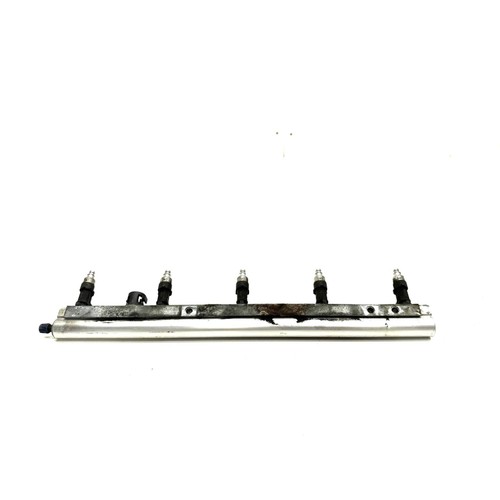 Ford focus fuel rail - focus,