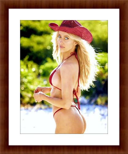 Brittany mahomes x 11 - 8.5,